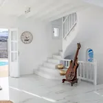 Aquileria Seaview Pool - Seven Bedrooms *