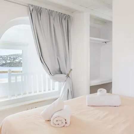 Aquileria Seaview Pool - Seven Bedrooms וילה