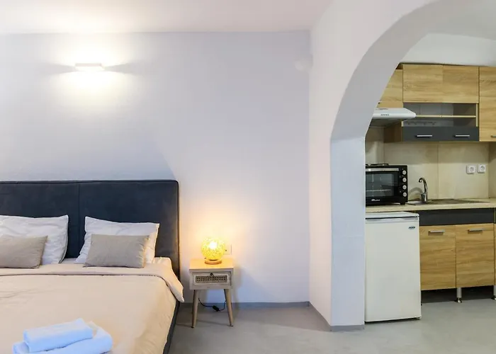 Villa Aquileria Seaview Pool - Seven Bedrooms *