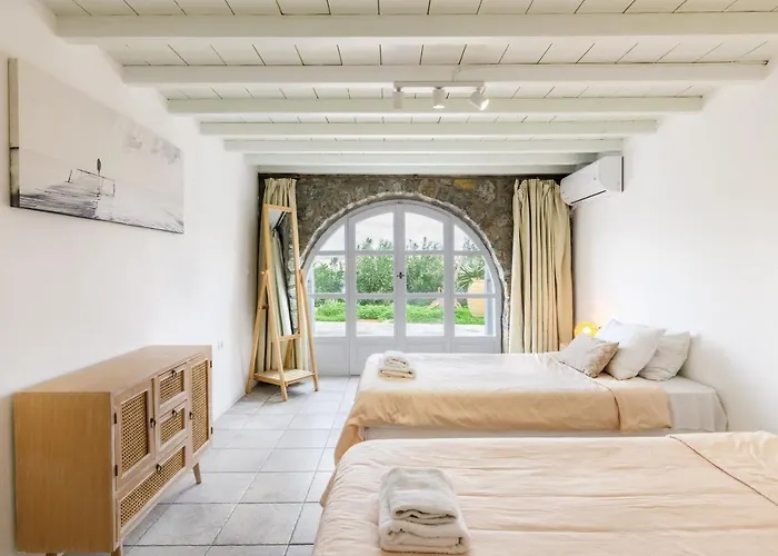 Villa Aquileria Seaview Pool - Seven Bedrooms