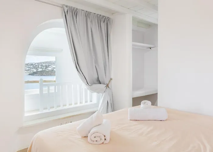 Aquileria Seaview Pool - Seven Bedrooms Villa