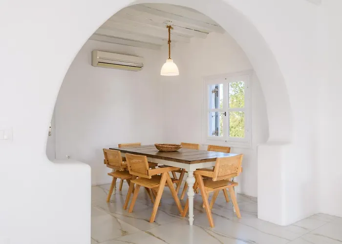 Villa Aquileria Seaview Pool - Seven Bedrooms Mykonos Town