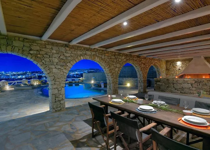 Aquileria Seaview Pool - Seven Bedrooms *